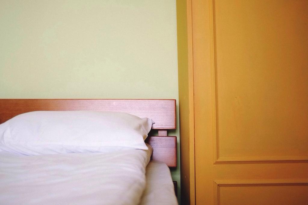 Elementary Hostel 敖德萨 外观 照片