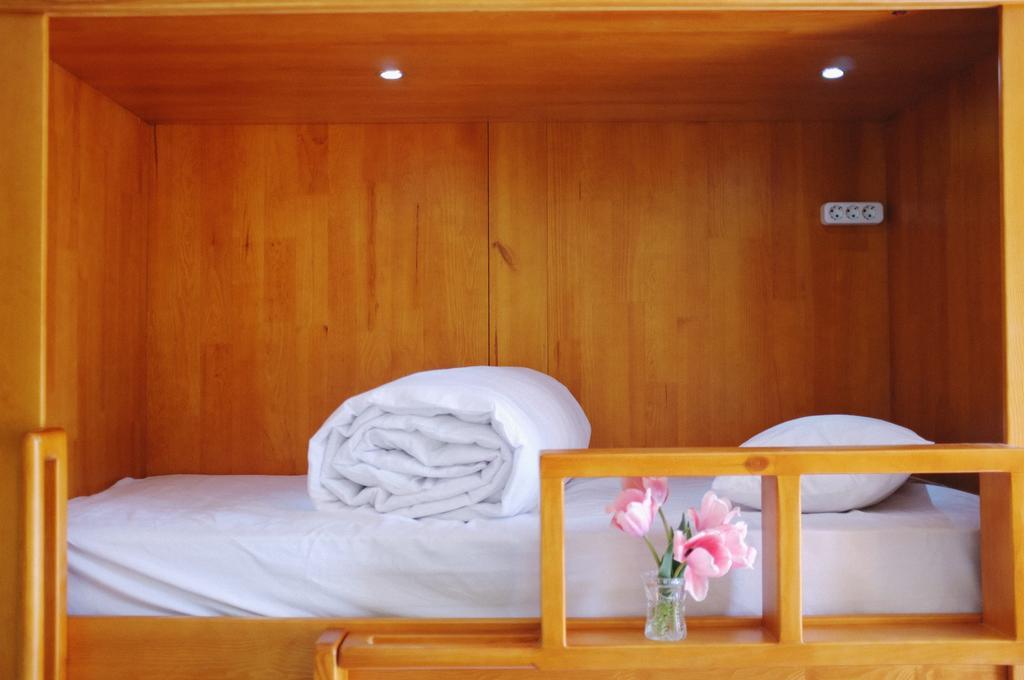 Elementary Hostel 敖德萨 外观 照片