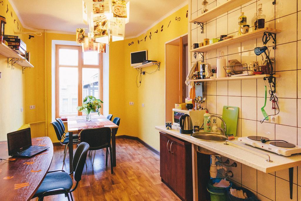 Elementary Hostel 敖德萨 外观 照片